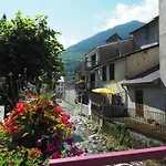 Chaleureuse Maison En Pierres Avec Terrasse