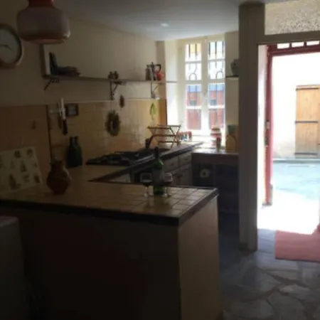 Holiday home Chaleureuse Maison En Pierres Avec Terrasse *