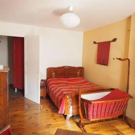 Chaleureuse Maison En Pierres Avec Terrasse Prázdninový dům *