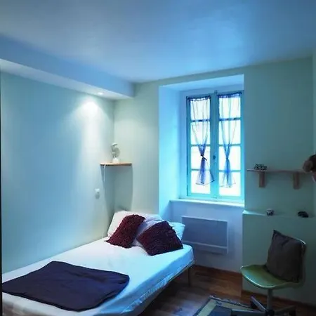 Prázdninový dům Chaleureuse Maison En Pierres Avec Terrasse