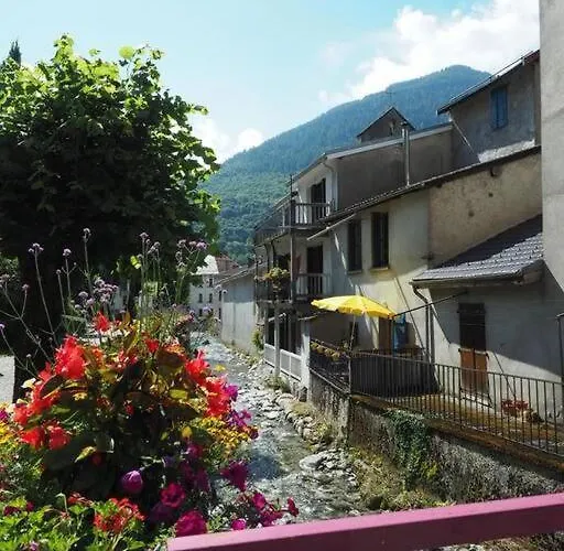 Chaleureuse Maison En Pierres Avec Terrasse